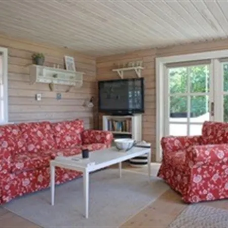 Gaetana - 1-6km From The Sea By Interhome